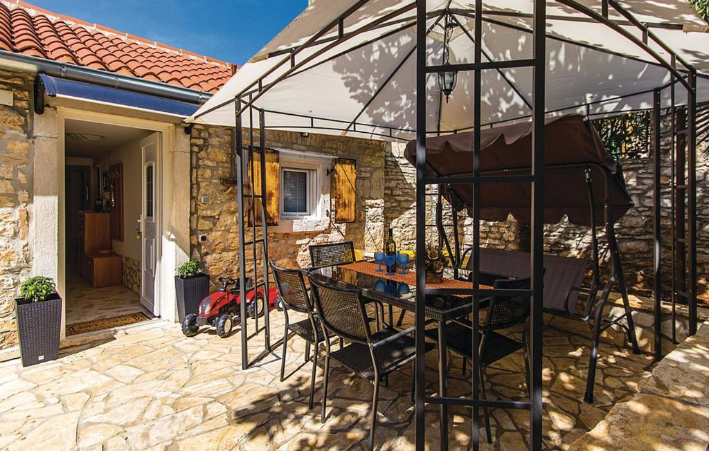 Апартаменты Holiday House Carpe Diem Пула Экстерьер фото