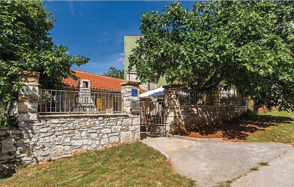 Апартаменты Holiday House Carpe Diem Пула Экстерьер фото