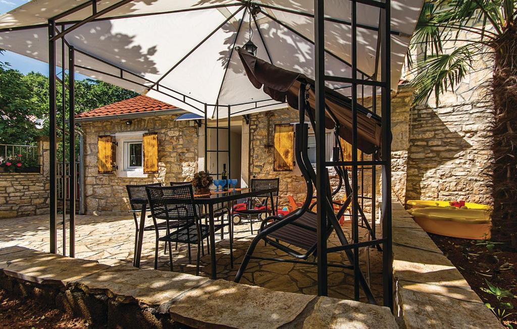 Апартаменты Holiday House Carpe Diem Пула Экстерьер фото