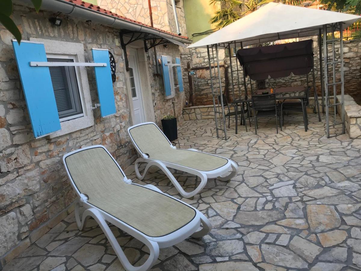 Апартаменты Holiday House Carpe Diem Пула Экстерьер фото